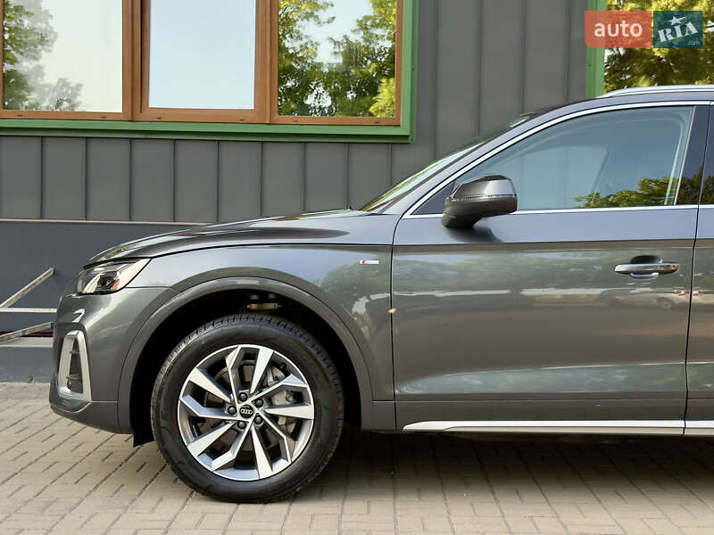Внедорожник / Кроссовер Audi Q5 2021 в Ровно