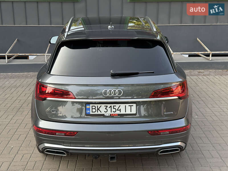 Внедорожник / Кроссовер Audi Q5 2021 в Ровно