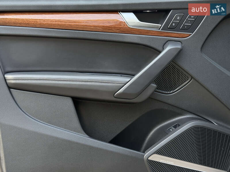 Внедорожник / Кроссовер Audi Q5 2021 в Ровно