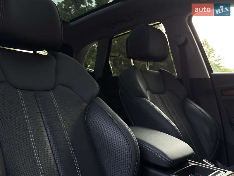 Внедорожник / Кроссовер Audi Q5 2021 в Ровно