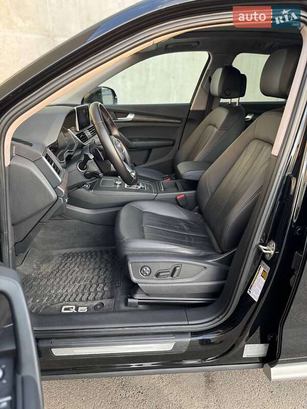 Внедорожник / Кроссовер Audi Q5 2017 в Киеве
