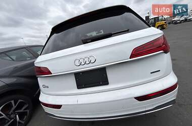 Внедорожник / Кроссовер Audi Q5 2021 в 