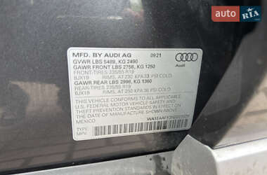 Позашляховик / Кросовер Audi Q5 2021 в 