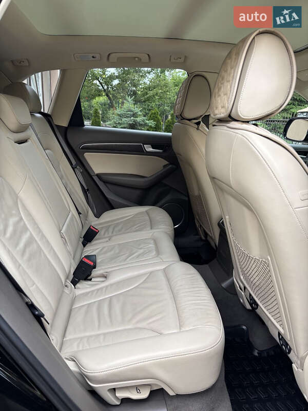 Внедорожник / Кроссовер Audi Q5 2015 в Винниках