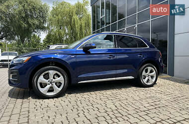 Внедорожник / Кроссовер Audi Q5 2024 в 