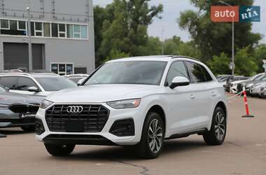Внедорожник / Кроссовер Audi Q5 2021 в 