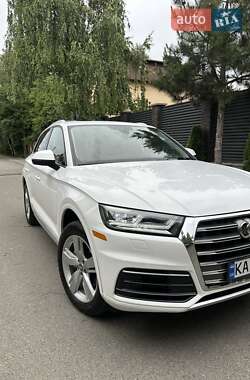 Внедорожник / Кроссовер Audi Q5 2018 в 
