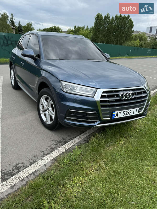 Внедорожник / Кроссовер Audi Q5 2018 в Ивано-Франковске