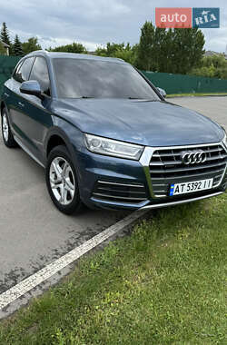 Внедорожник / Кроссовер Audi Q5 2018 в 