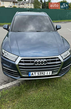 Внедорожник / Кроссовер Audi Q5 2018 в 