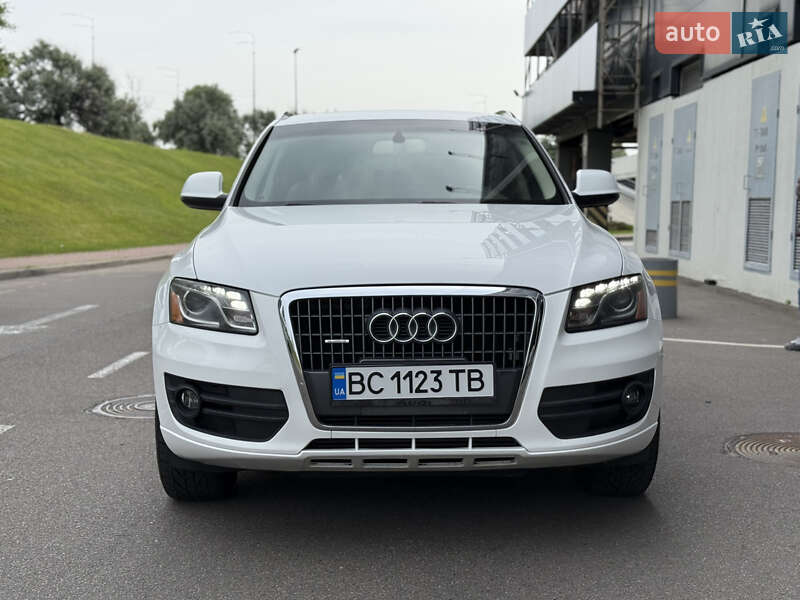 Внедорожник / Кроссовер Audi Q5 2011 в Киеве