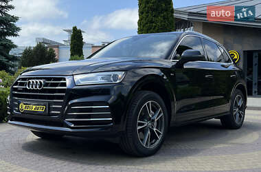 Внедорожник / Кроссовер Audi Q5 2020 в 