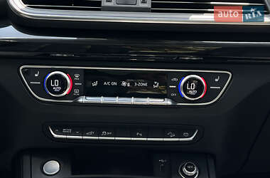 Внедорожник / Кроссовер Audi Q5 2020 в 