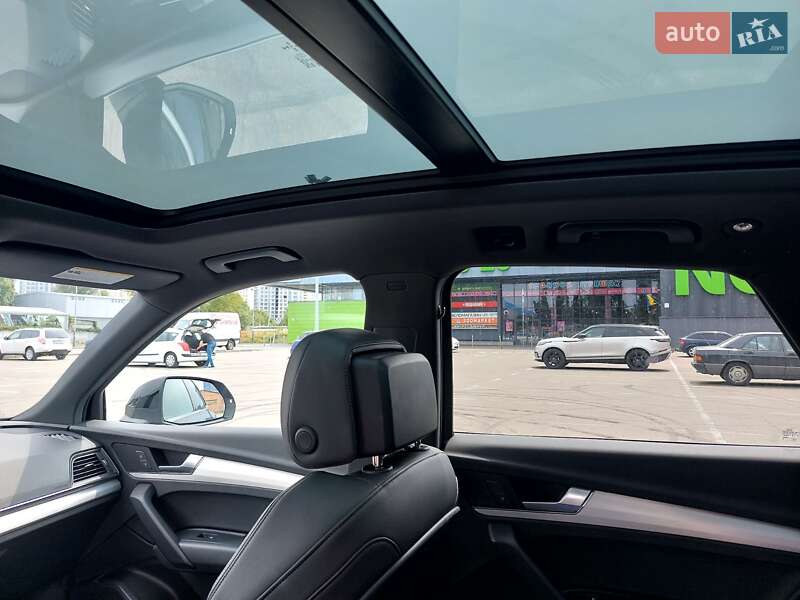 Внедорожник / Кроссовер Audi Q5 2018 в Киеве фото 14 Внедорожник / Кроссовер Audi Q5 2018 в Киеве