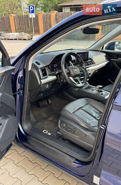 Внедорожник / Кроссовер Audi Q5 2018 в 