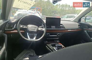 Внедорожник / Кроссовер Audi Q5 2021 в 
