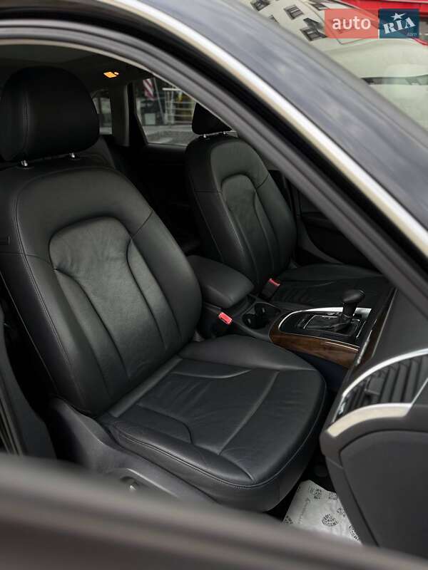 Внедорожник / Кроссовер Audi Q5 2012 в Черновцах