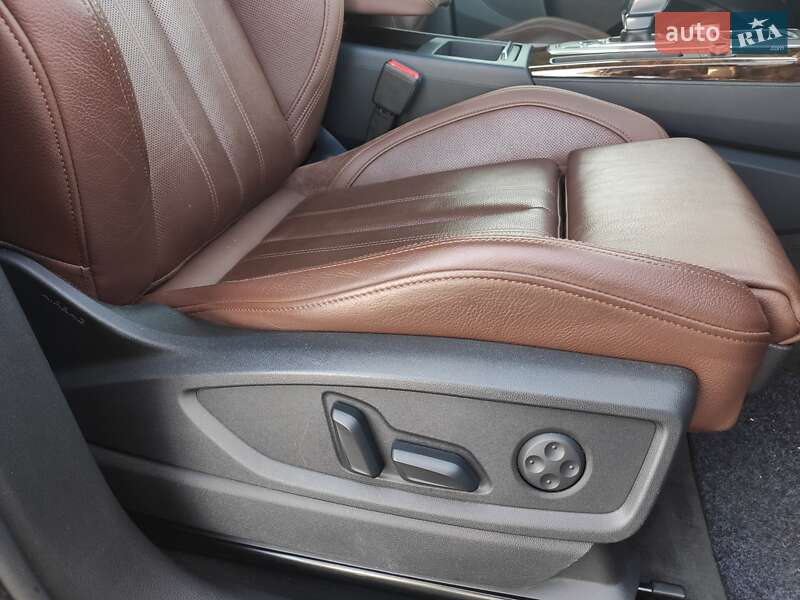 Внедорожник / Кроссовер Audi Q5 2018 в Нововолынске