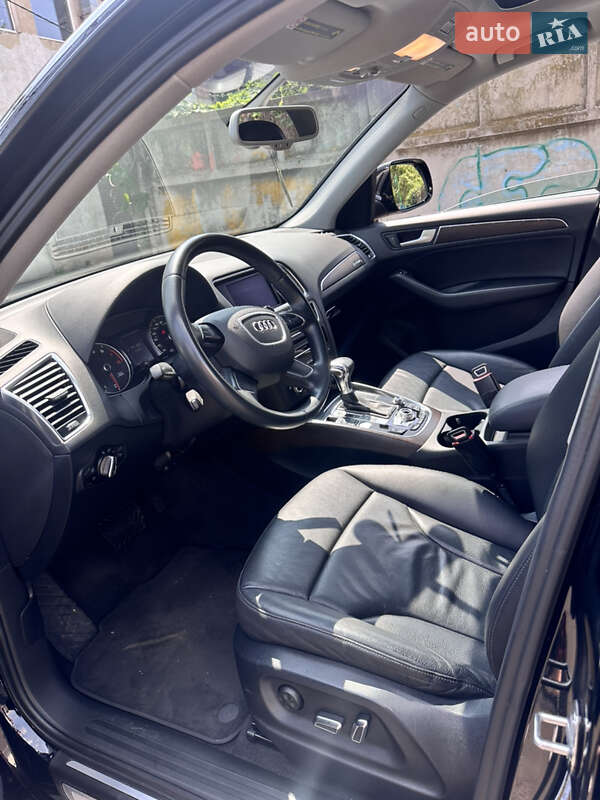 Внедорожник / Кроссовер Audi Q5 2014 в Одессе