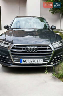 Позашляховик / Кросовер Audi Q5 2017 в Нововолинську