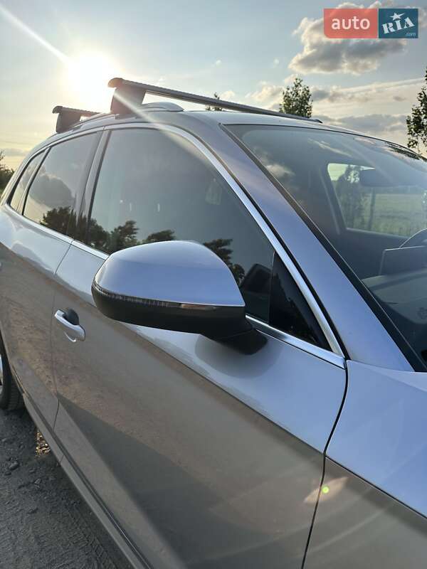Позашляховик / Кросовер Audi Q5 2019 в Одесі