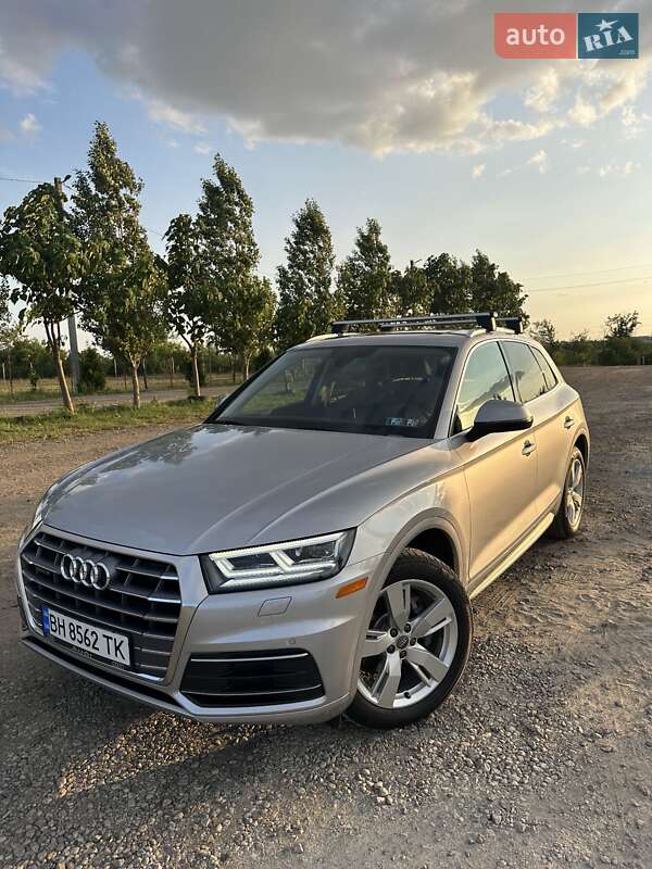 Позашляховик / Кросовер Audi Q5 2019 в Одесі