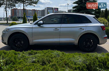 Внедорожник / Кроссовер Audi Q5 2019 в 