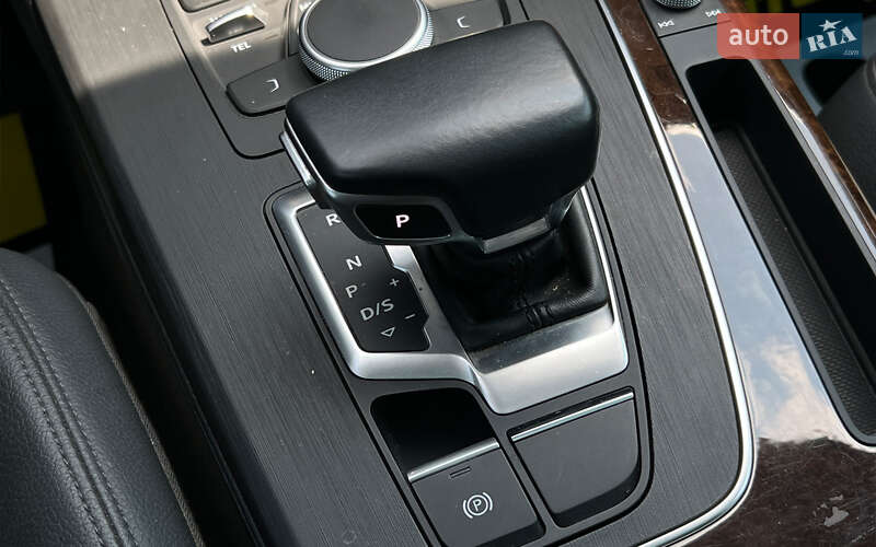 Внедорожник / Кроссовер Audi Q5 2019 в Львове