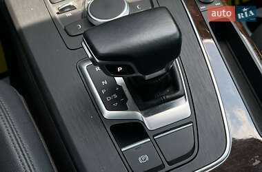 Внедорожник / Кроссовер Audi Q5 2019 в 