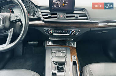 Внедорожник / Кроссовер Audi Q5 2019 в 