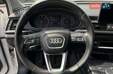 Внедорожник / Кроссовер Audi Q5 2018 в 