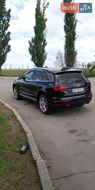 Внедорожник / Кроссовер Audi Q5 2015 в 