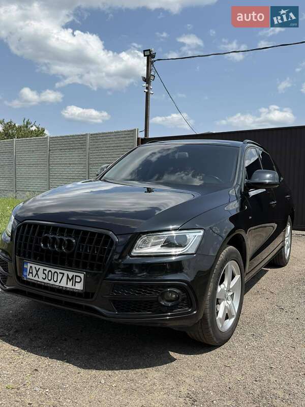 Внедорожник / Кроссовер Audi Q5 2015 в 