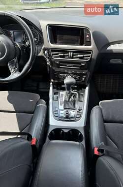 Внедорожник / Кроссовер Audi Q5 2015 в 