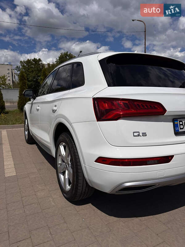 Позашляховик / Кросовер Audi Q5 2018 в Дрогобичі