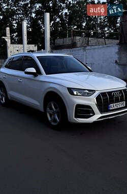 Внедорожник / Кроссовер Audi Q5 2020 в 