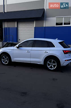 Внедорожник / Кроссовер Audi Q5 2020 в 