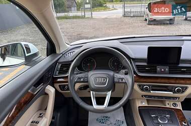 Внедорожник / Кроссовер Audi Q5 2018 в 