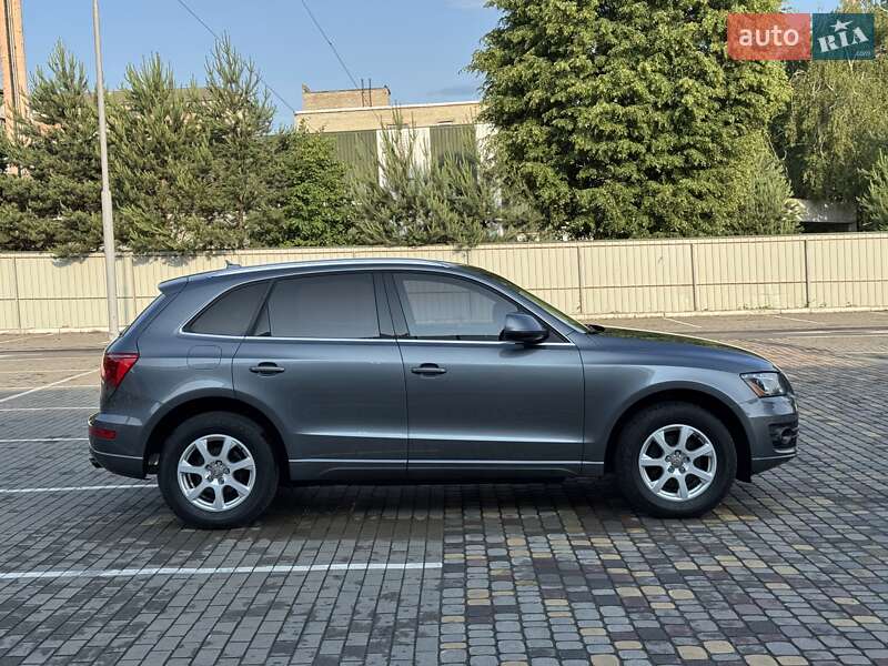 Внедорожник / Кроссовер Audi Q5 2012 в Луцке