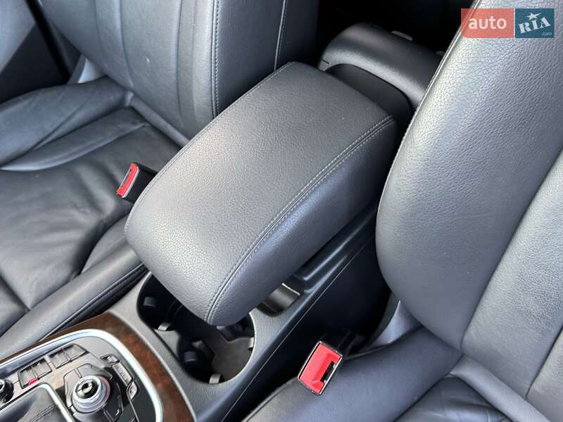 Внедорожник / Кроссовер Audi Q5 2012 в Луцке