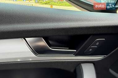 Внедорожник / Кроссовер Audi Q5 2017 в 