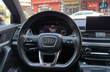 Внедорожник / Кроссовер Audi Q5 2017 в 
