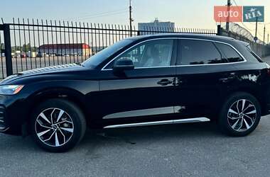 Внедорожник / Кроссовер Audi Q5 2021 в 