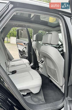 Внедорожник / Кроссовер Audi Q5 2021 в 
