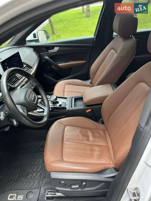 Внедорожник / Кроссовер Audi Q5 2021 в Броварах