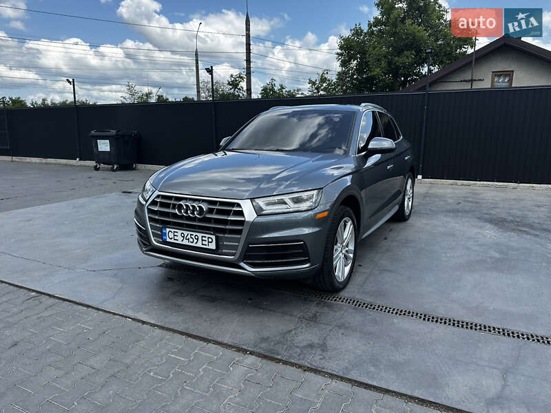 Внедорожник / Кроссовер Audi Q5 2019 в 