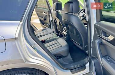 Внедорожник / Кроссовер Audi Q5 2018 в 