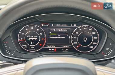 Внедорожник / Кроссовер Audi Q5 2018 в 