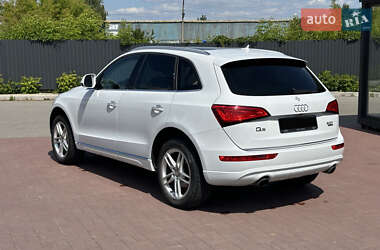 Позашляховик / Кросовер Audi Q5 2016 в 