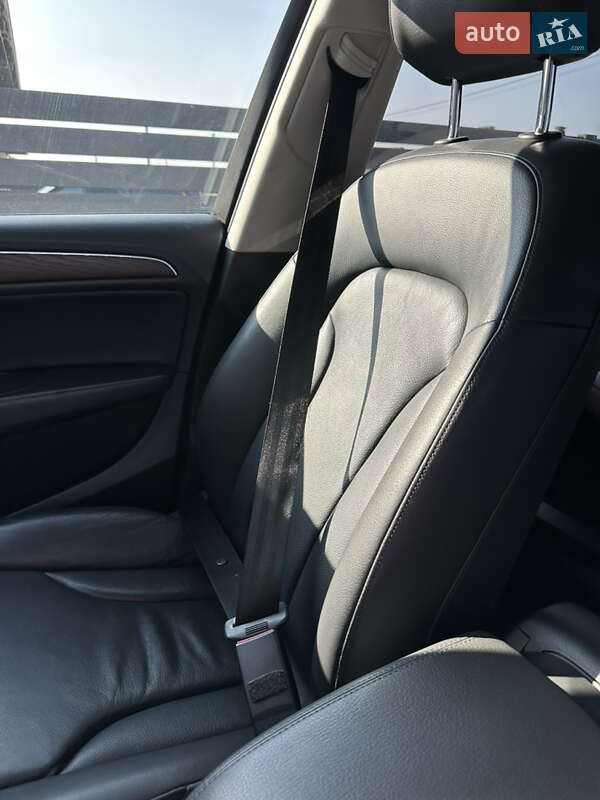 Внедорожник / Кроссовер Audi Q5 2016 в Ровно